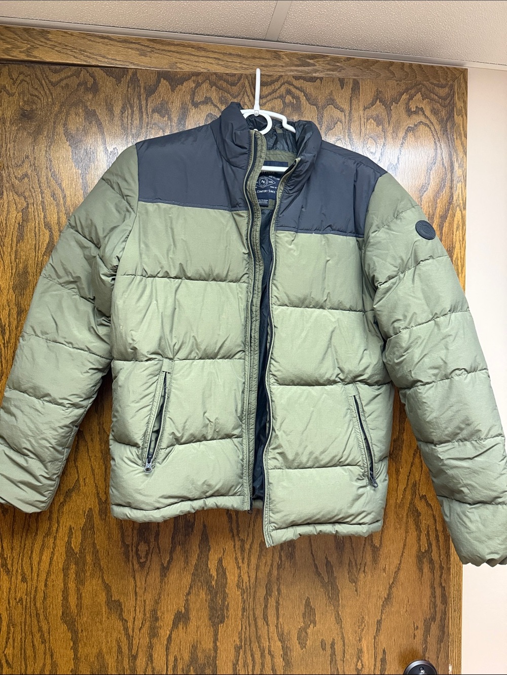 Men's American Eagle AE puffer jacket Size XS